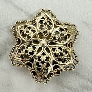 Vintage German Ornate Floral Gold Tone Dress Scarf Clip Filigree ✨